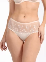 Colette Ivory Shorty